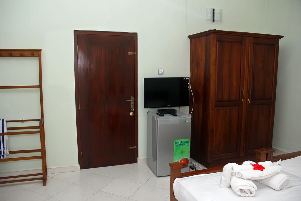 Methira Villa Aluthgama Chambre photo
